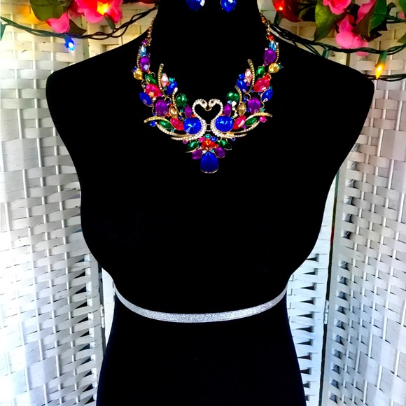 Gorgeous Blue Red Pink Peacock Rhinestone Statement Bib Necklace Crystal   New - Picture 3 of 8